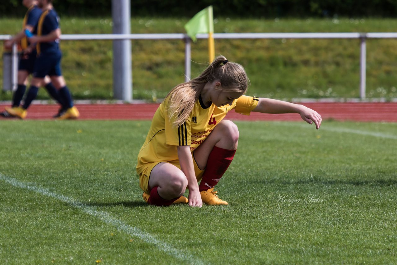 Bild 380 - B-Juniorinnen VfL Oldesloe - JSG Sdtondern : Ergebnis: 2:0